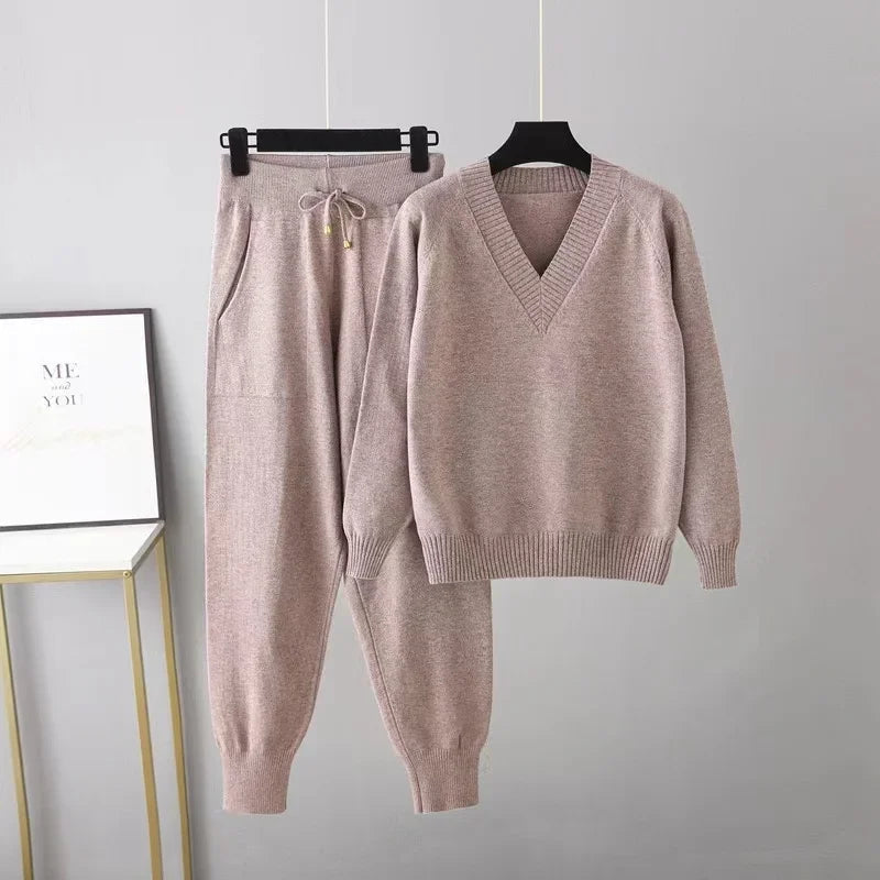 Knitted V-Neck Wool Set