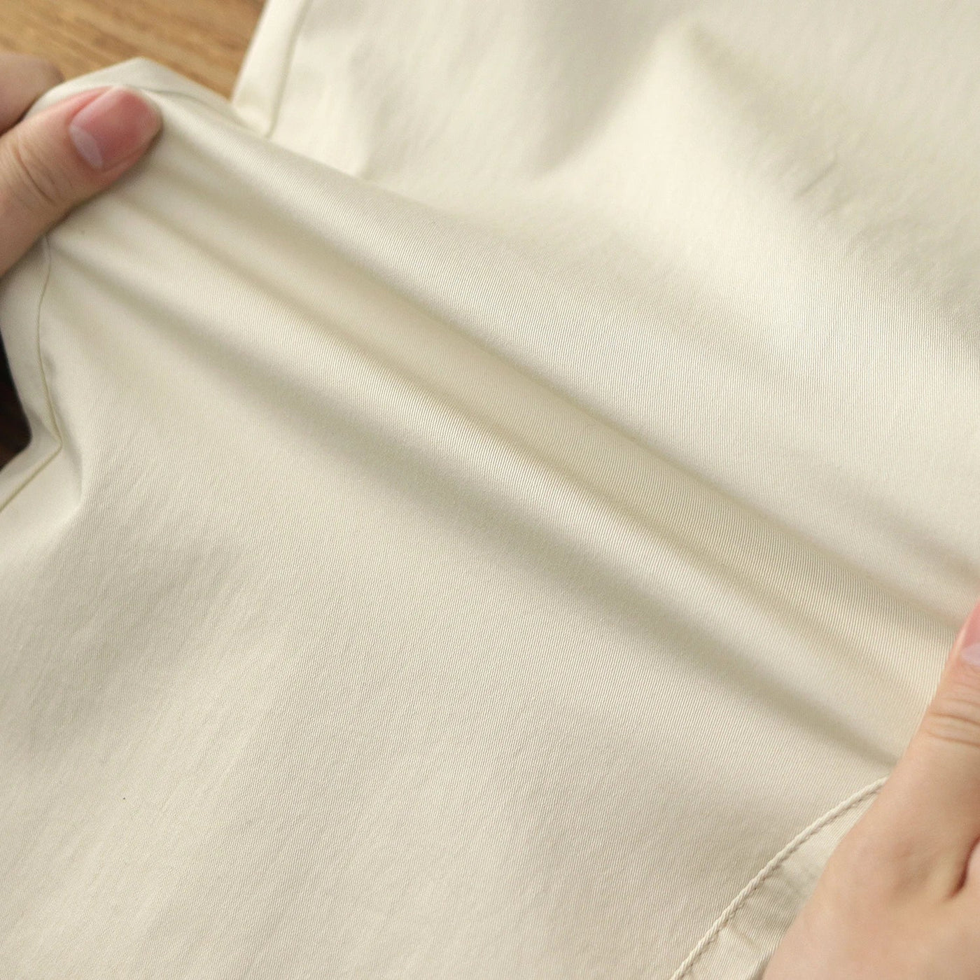 Lightweight Chinos with Elastic Waistband